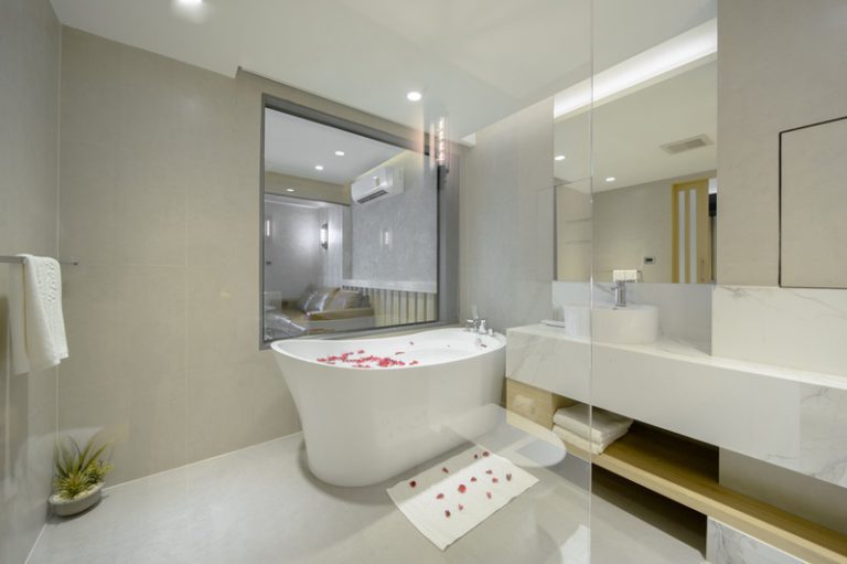 Loft Bangkok Hotel : Premium Deluxe Jacuzzi Room